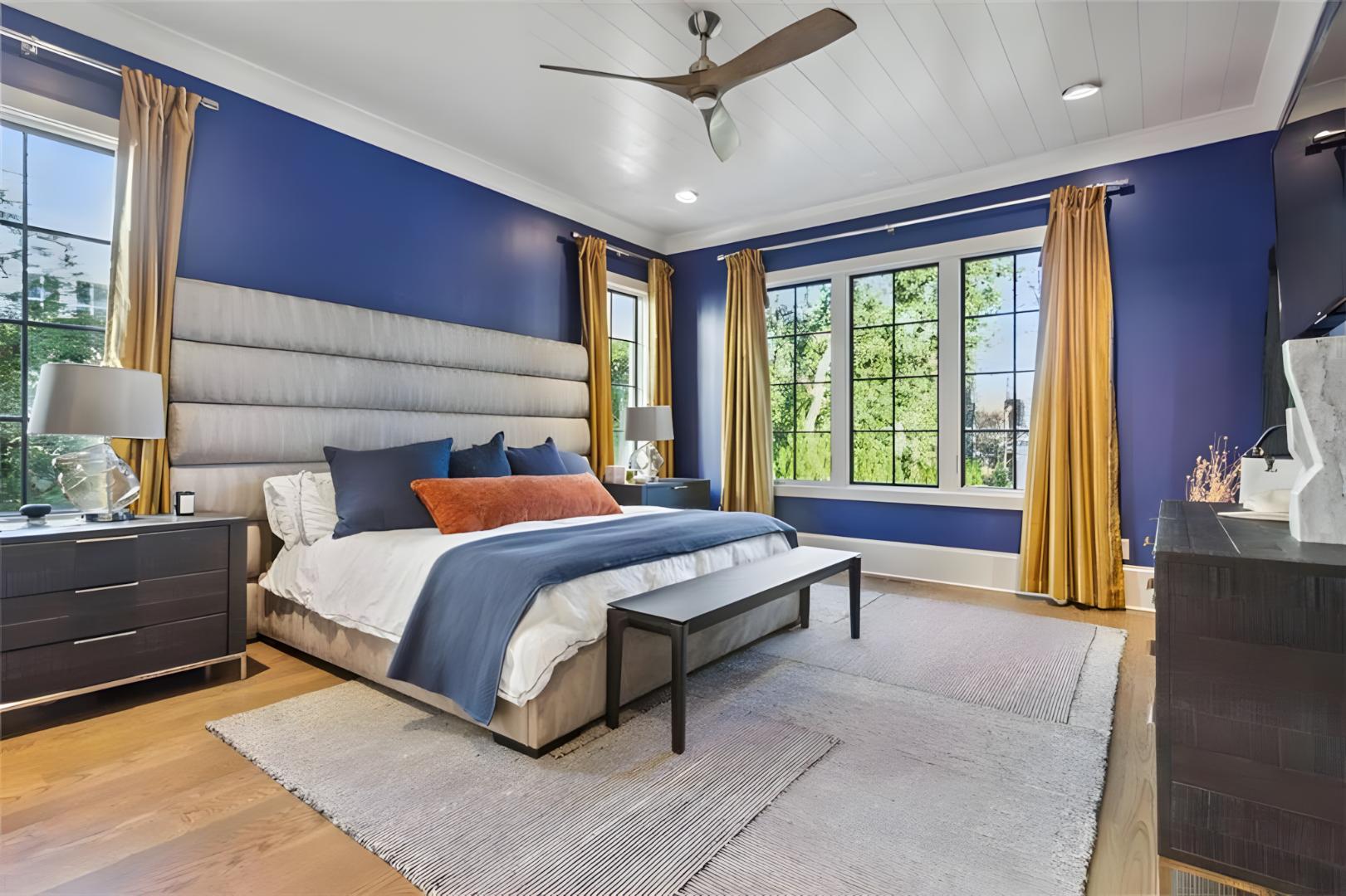 master bedroom blue walls