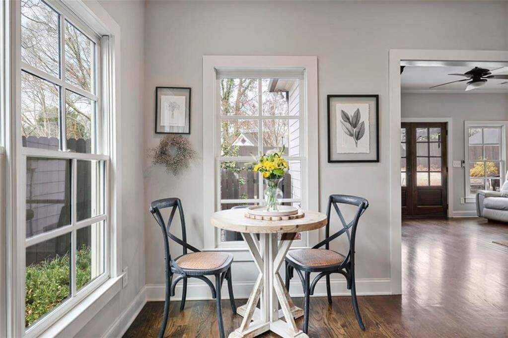 custom residence in historic Marietta district breakfast nook